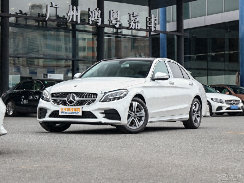 2021款奔驰C级上市 售30.78-47.48万元