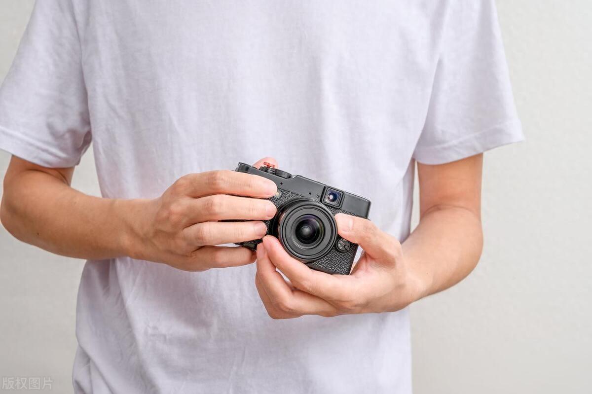 我来分享一下怎么看相机型号!