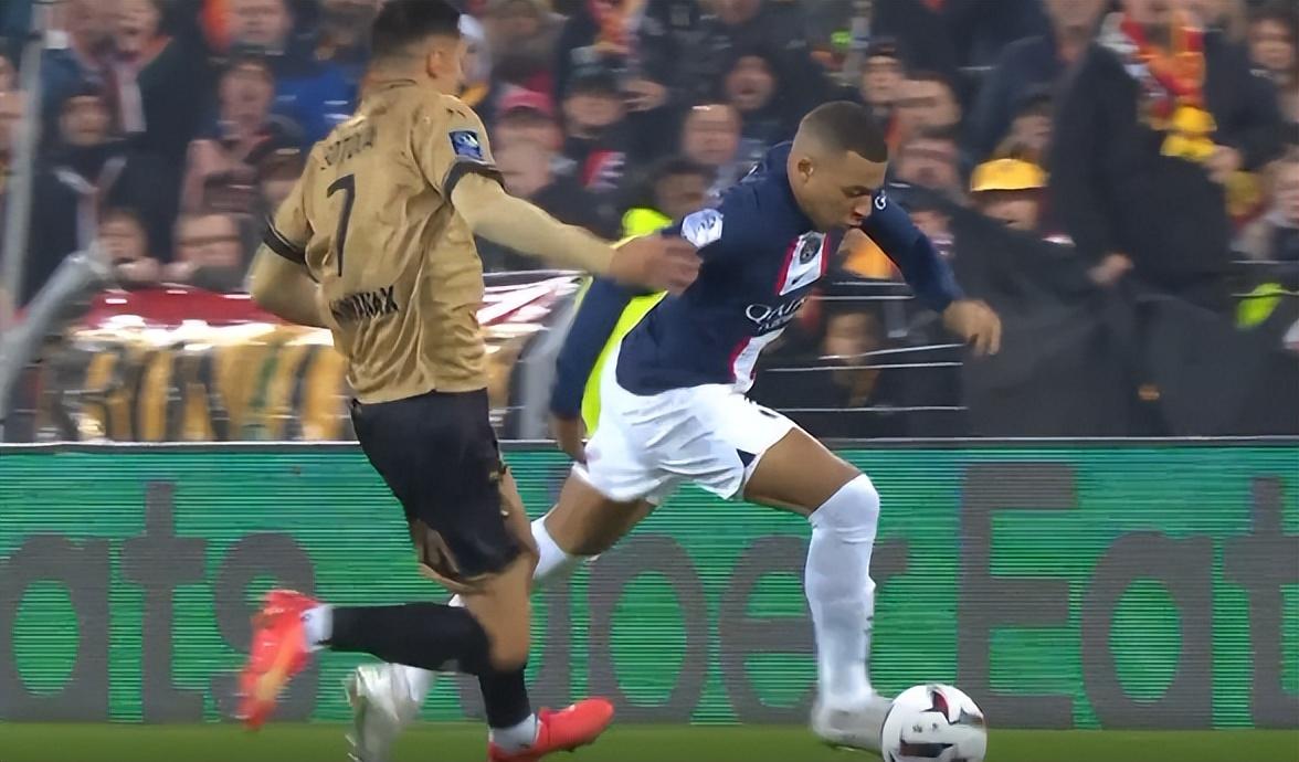 1-3！0-2！1-1！足坛爆冷1夜：大巴黎吞首败，切尔西热刺集体翻车