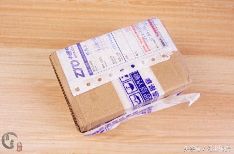 以前只能在万元级的电脑上才能见到，现在却变成了垃圾价