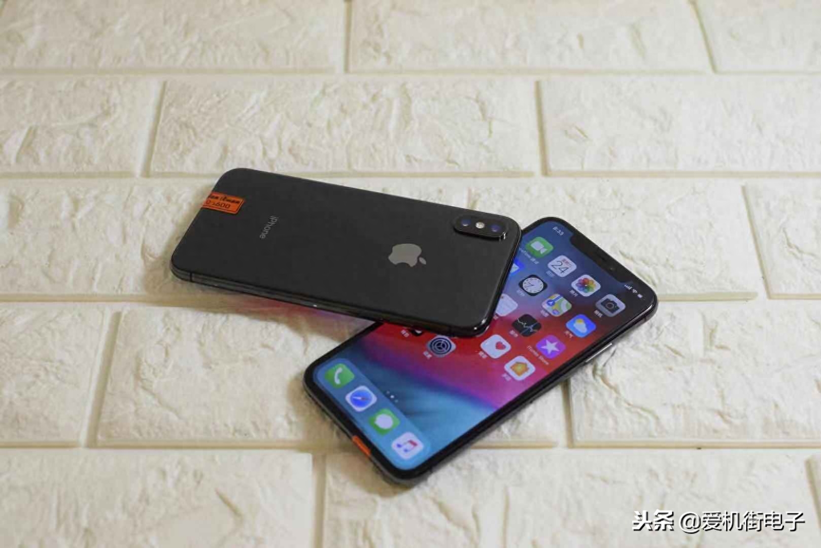 iPhone X对比苹果XS手机，其实差别并没有那么大