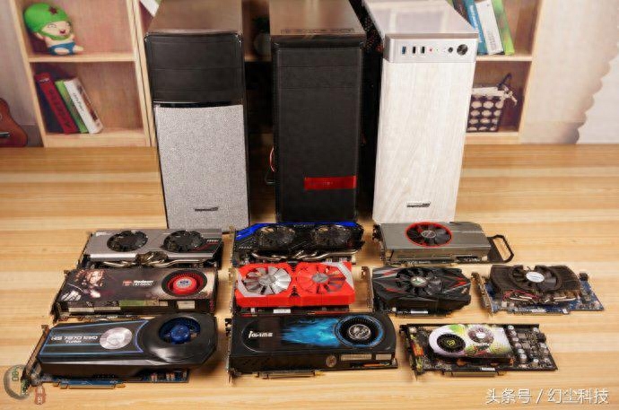有的变电子垃圾，有的只能当亮机卡，晒晒手中还能用的十张显卡
