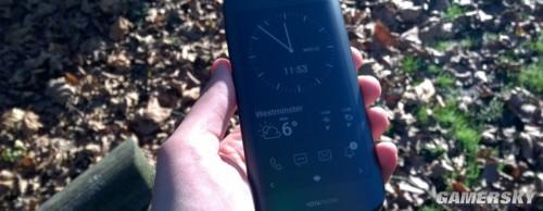 双屏手机YotaPhone 2评测：不仅仅是噱头