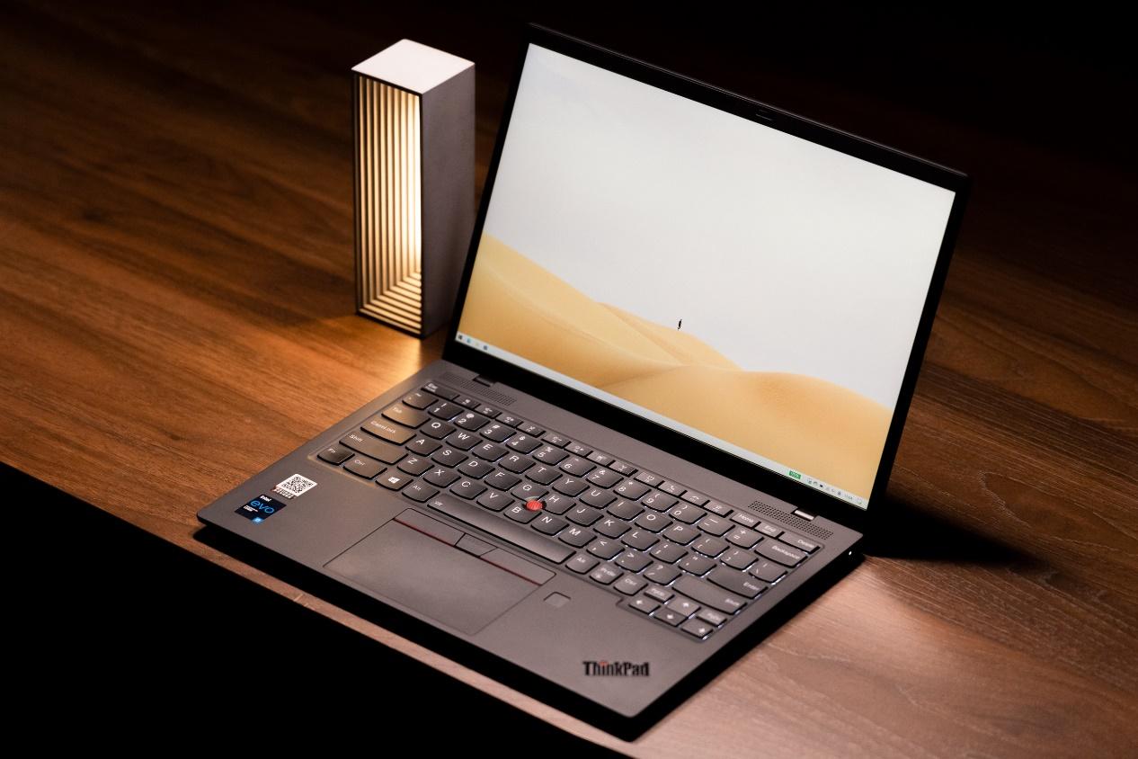正值换代价格亲民的旗舰轻薄本—ThinkPad X1 Nano 评测