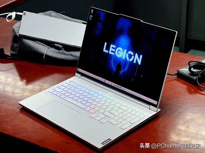 联想拯救者Y/R9000X 2023外观曝光 国行5月发布