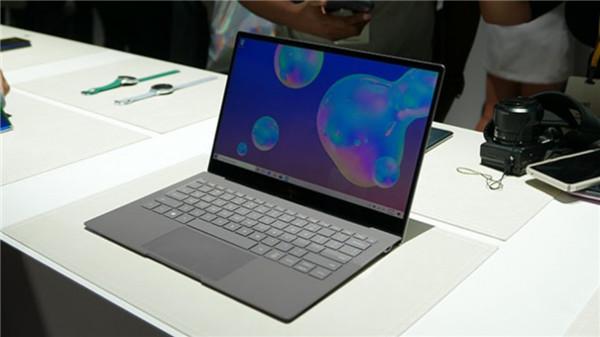 三星Galaxy Book S初体验:外形令人眼前一亮的时尚超极本