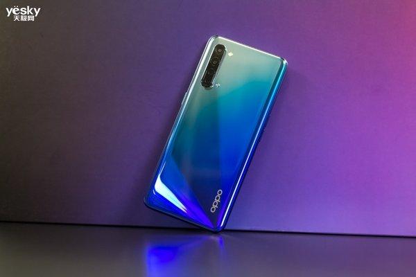 OPPO Reno3评测：天玑1000L+视频超级双防抖实力“圈粉”