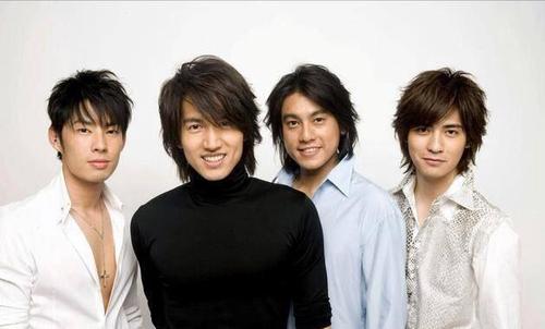 曾经大火的《红苹果乐园》,18年后男主全线颜值崩塌,女主成三线