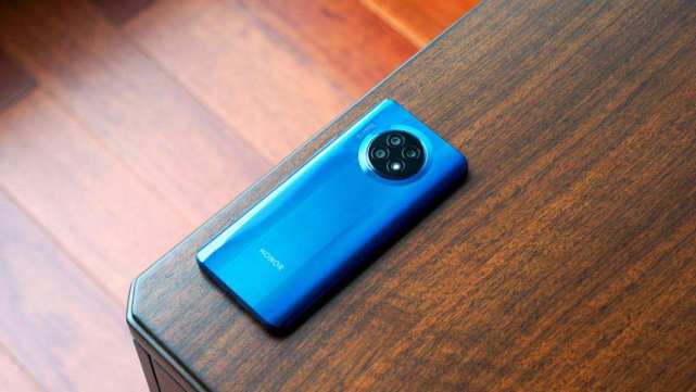 荣耀X20 评测:中端机的价格,却拥有旗舰机的屏幕和续航