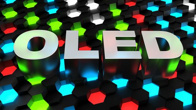 OLED屏和LCD屏到底有啥区别？我来告诉你