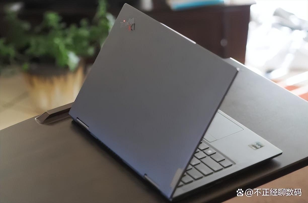 联想ThinkPad X1 YogaGen 7 评测：360度翻转的7代魅力