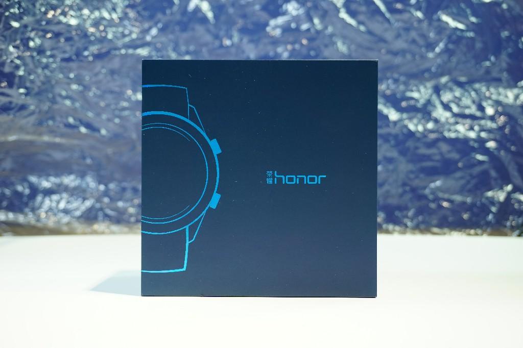 荣耀Watch Magic开箱上手！轻便长续航，你就缺这款了！