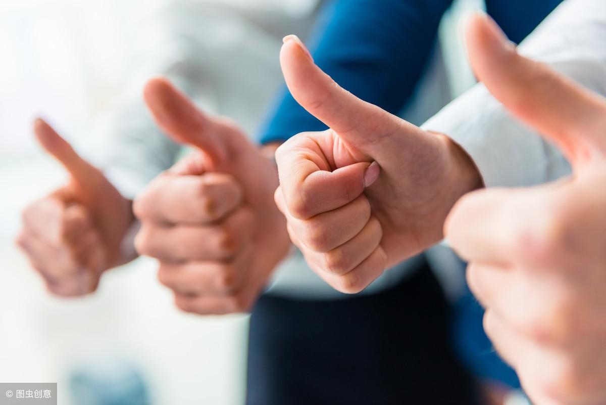 15秒记一个单词（第384个）compliment