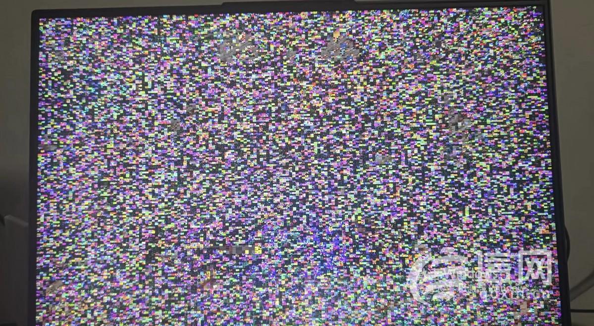 联想电脑使用一年出现闪屏 更换主板后也没有改善