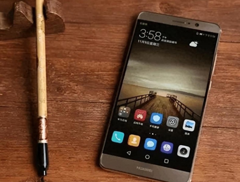 把简单留给用户历代华为机型回顾-mate系列