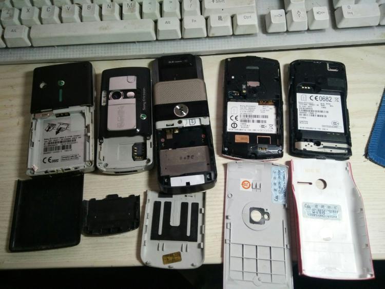 过年把十年前的索爱K750C拆开清灰，结果装不回去了