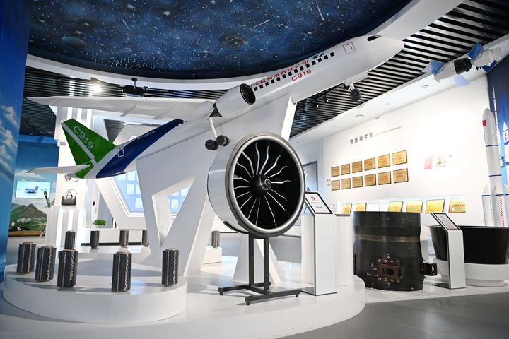 财经深一度丨国产碳纤维如何逆袭?走进我国万吨碳纤维生产基地