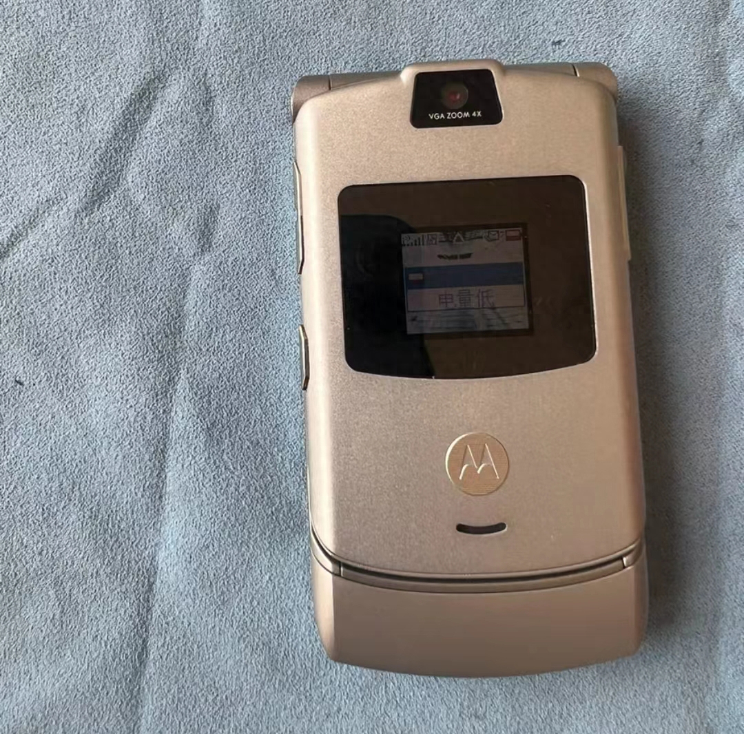 四千元入手的“全球最薄”手机,如今沦为一百元电子垃圾