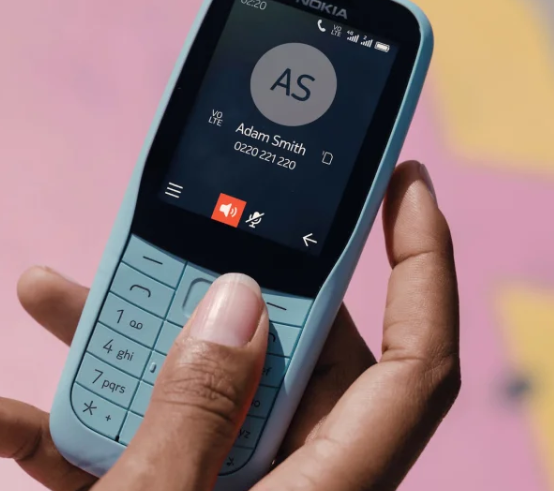 备用机还得看诺基亚！诺基亚220英国开售，经典外观回忆满满