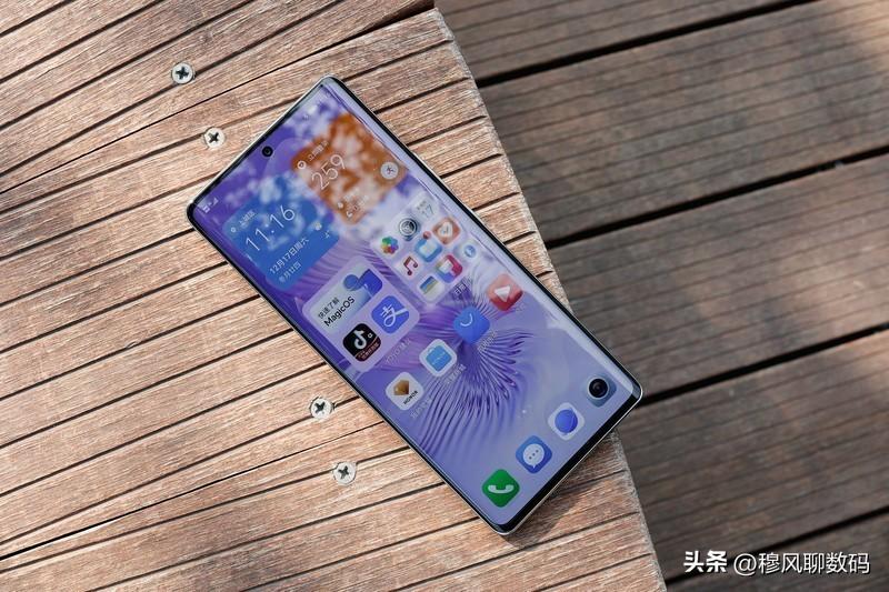 荣耀80宣布“退市”，价格已不足两千！