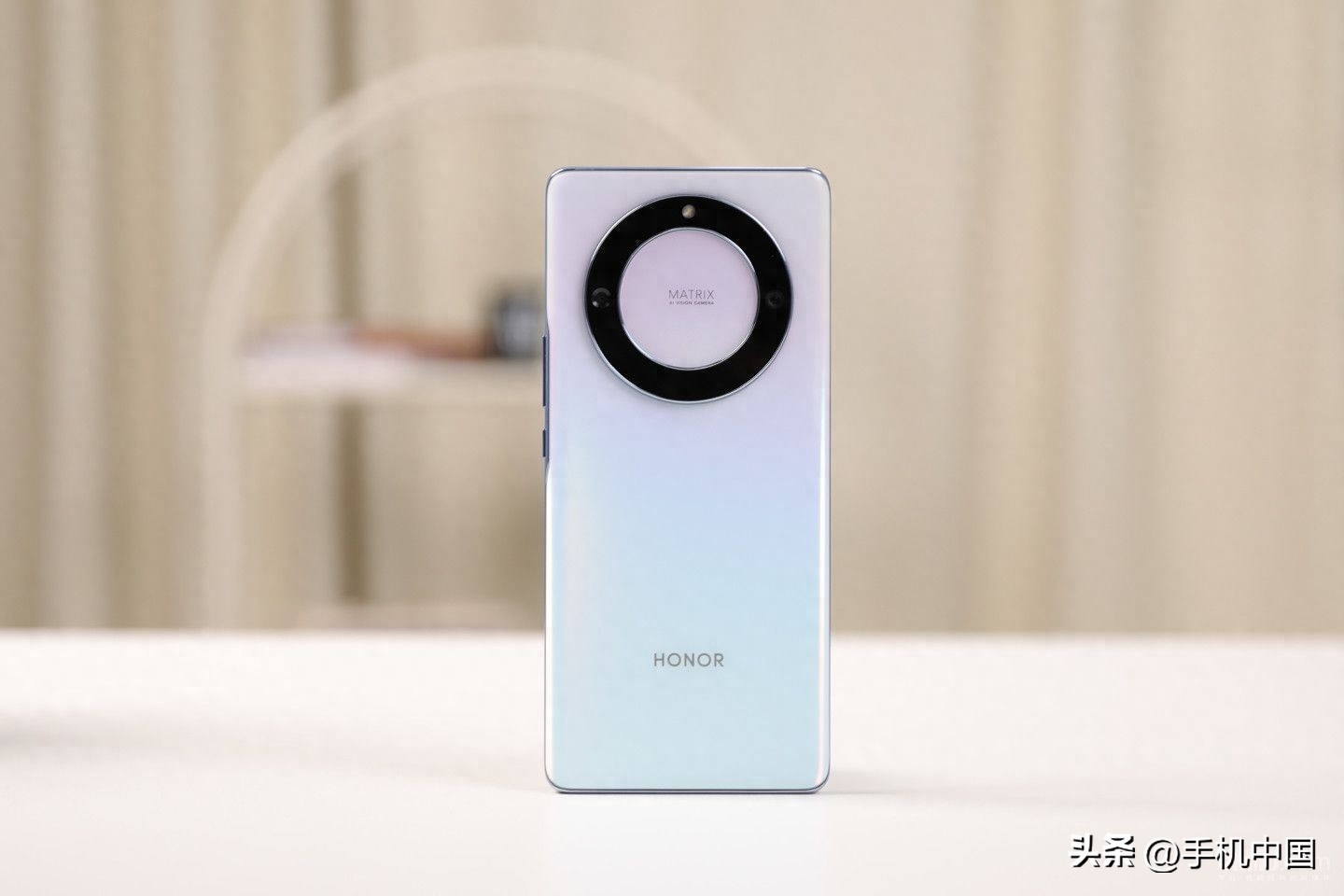 荣耀X40评测：十亿色屏幕 千元档位的高颜值实力派