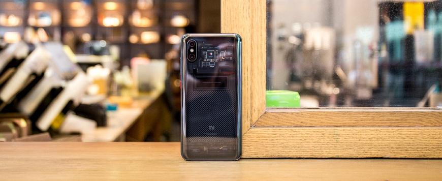 小米8 屏幕指纹版评测：“旗舰”的小升级