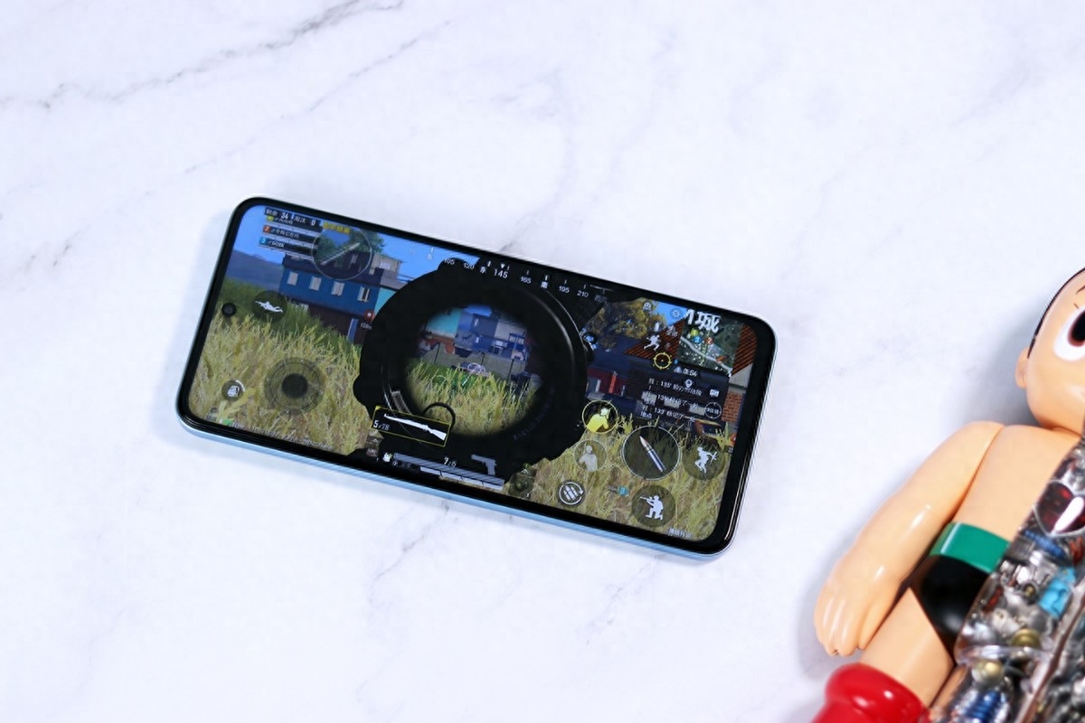 两款顶级LCD手机对比：红米Note11T Pro、Note12T Pro谁更值？