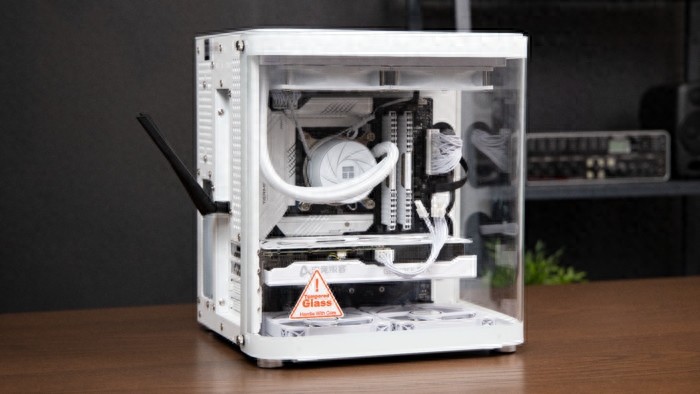 高颜值水冷主机，宁美-桌面小清新主机深度评测