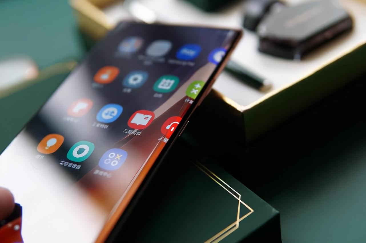 跳水小王子！从9199元降至5999元，三星Note20 Ultra值得入手吗？