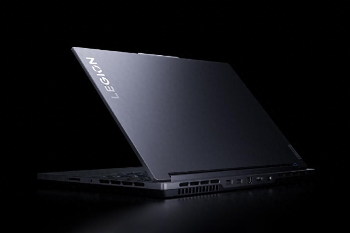 7000+预算入手一线RTX4060游戏本，聊聊联想、华硕、惠普怎么选？