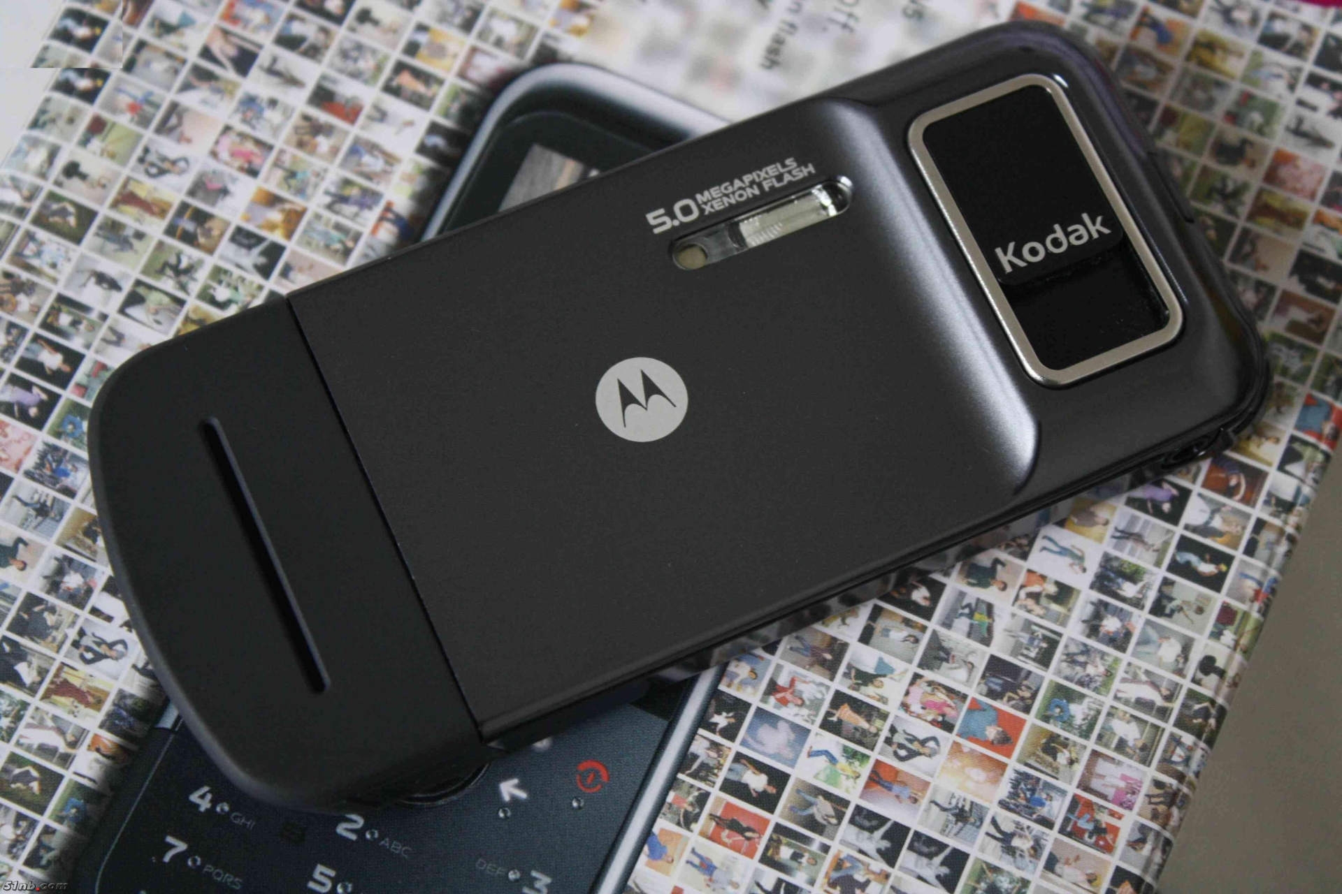 是噱头还是另有所图?细数手机联名相机背后的事