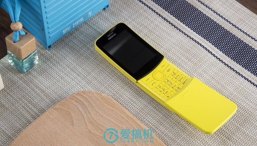 香蕉机回归！诺基亚8110首发上手体验：还是能砸核桃吗？