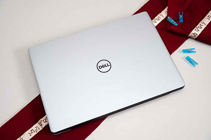 戴尔Vostro 5481窄边框轻薄笔记本，商务人士都喜欢