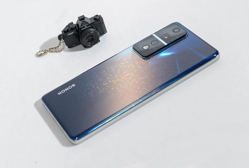 流畅才是硬道理,这三款两千元档的手机,至少用上四五年