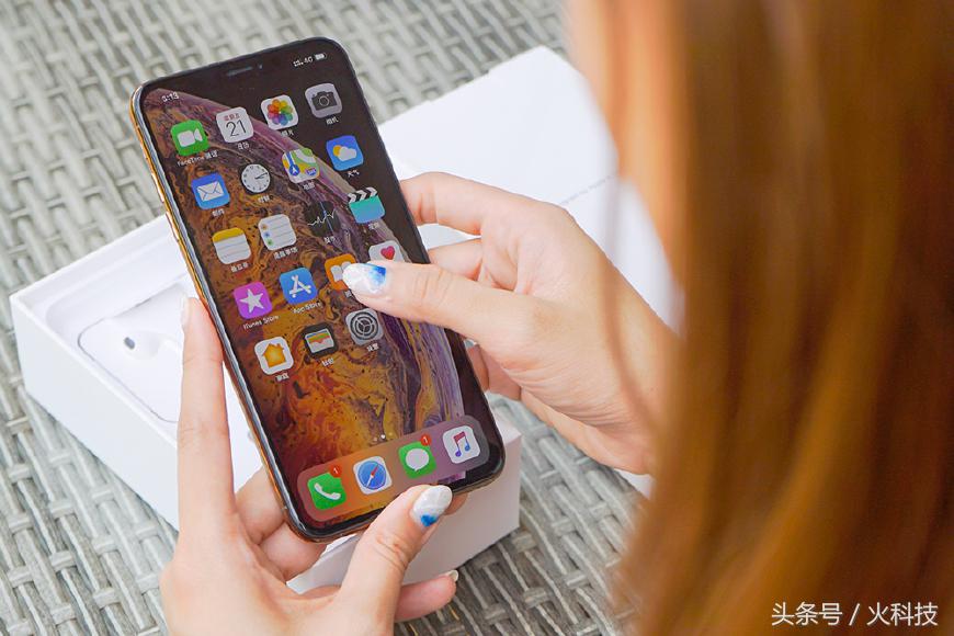 体验了几天苹果手机，感觉iPhoneXS系列缺点多，你还愿意选择吗？