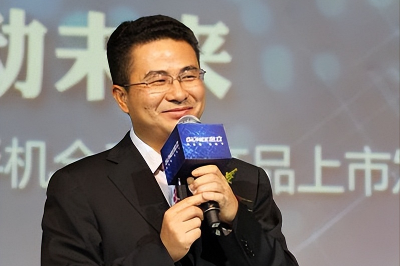 国产手机王“金立”，创始人欠款跑路，亲口承认输掉十几亿