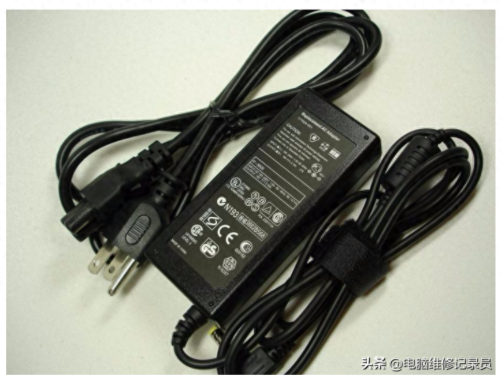 笔记本电脑一开机就黑屏？解决方法来啦！