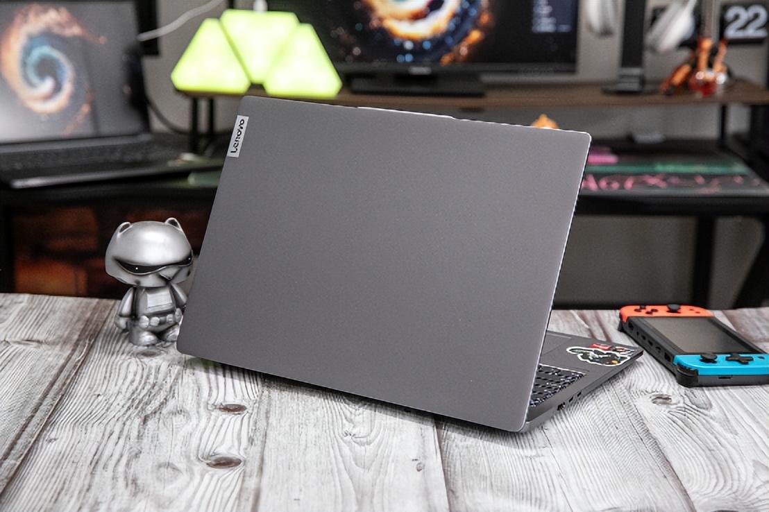 当创意遇到科技，适合设计师朋友们的三款笔记本电脑