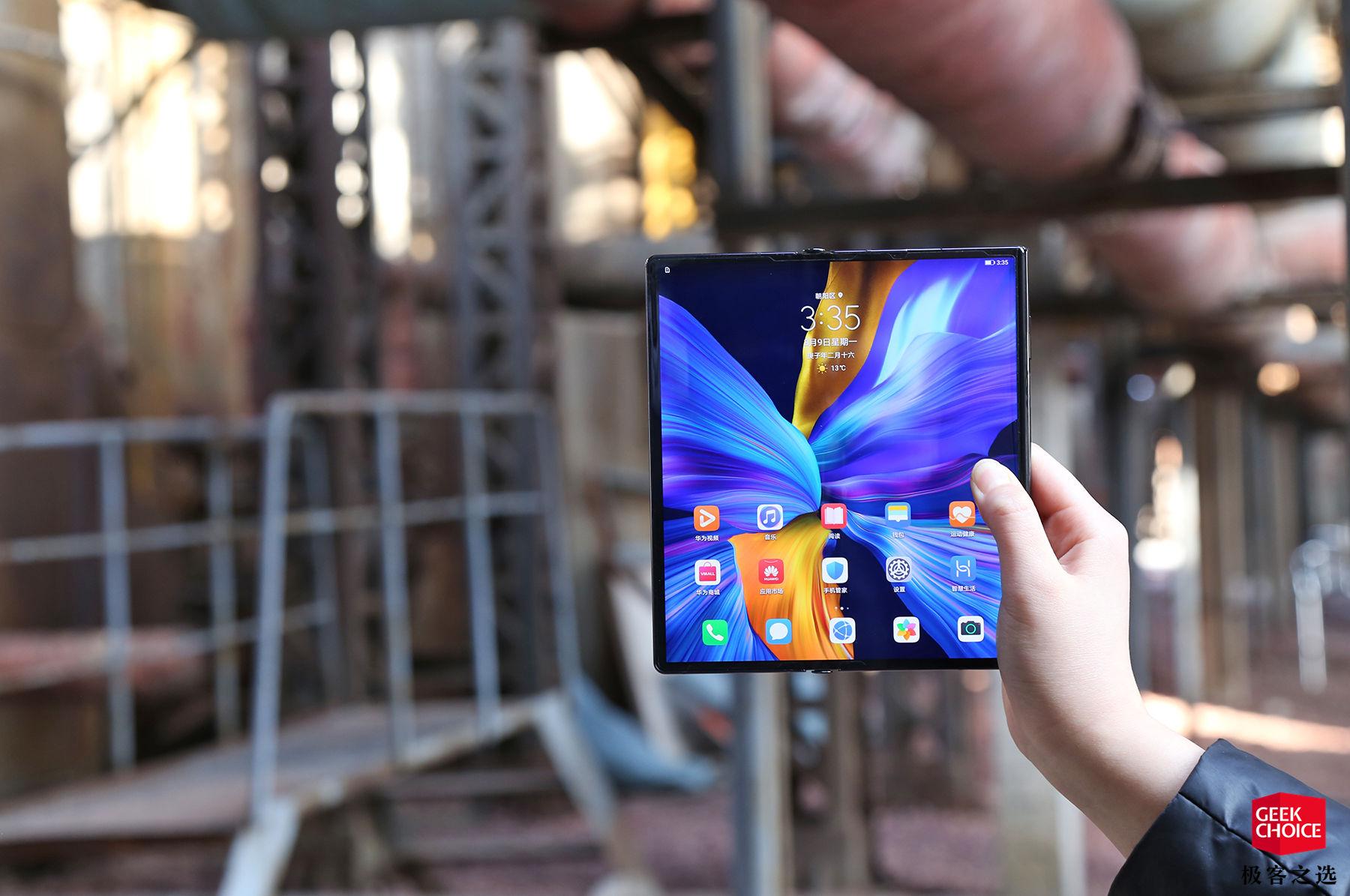 华为 MateXs 体验：依旧 16999 元，更结实也更好用了