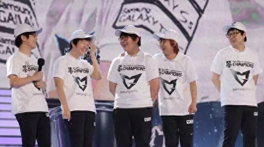 LOL:三星战队蓝白10人谁混得最好?只剩下2人还在打职业