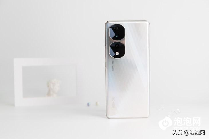 荣耀70 Pro评测:更加全能的潮美影像旗舰