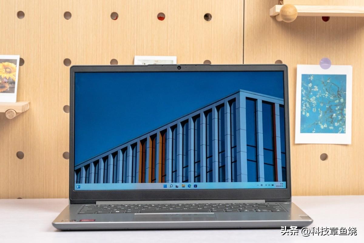 踏入大学校门之前，别忘了带上这款IdeaPad 14