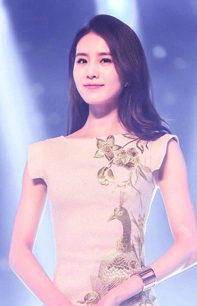 情感类动词的非谓语动词变体用法辨析