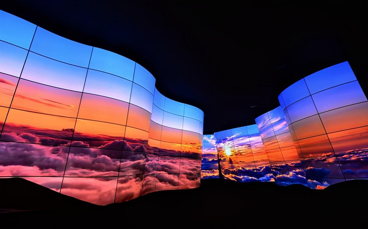 oled屏幕和amoled哪个好,有什么区别?