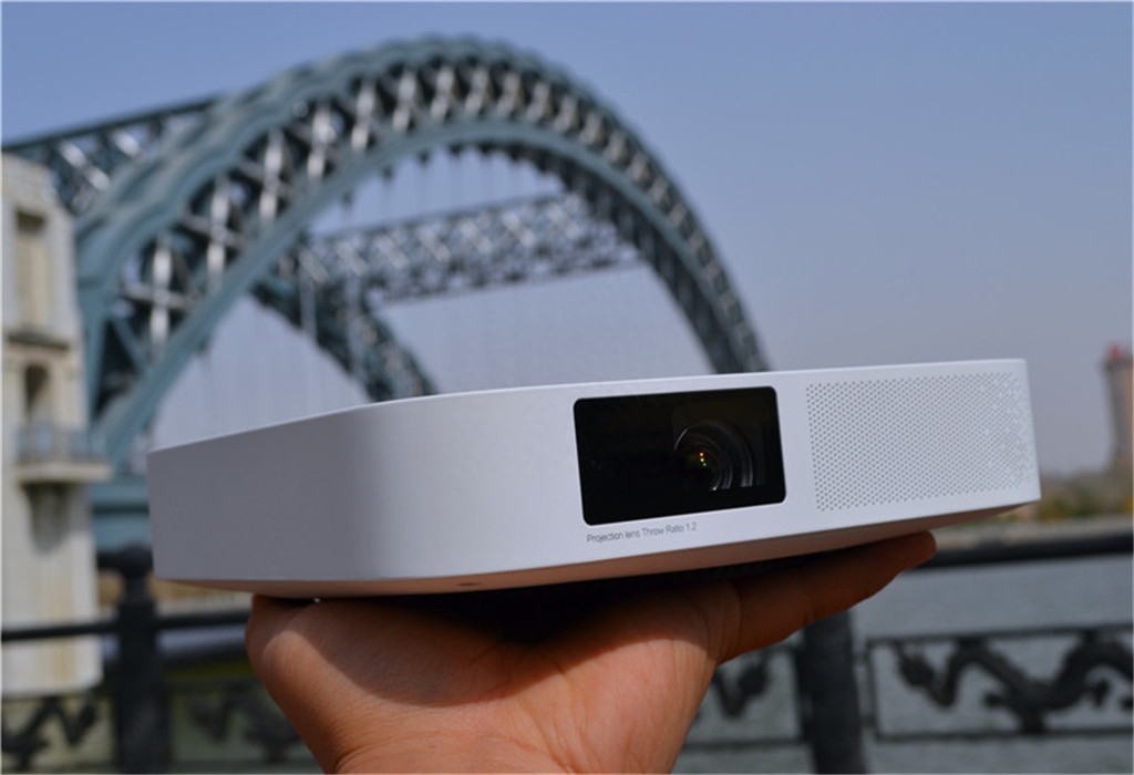 极米Z6无屏电视评测体验:家用投影进入1080P高清时代?