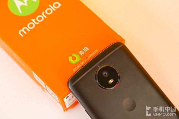 前后1600万像素 moto青柚官网火爆开售