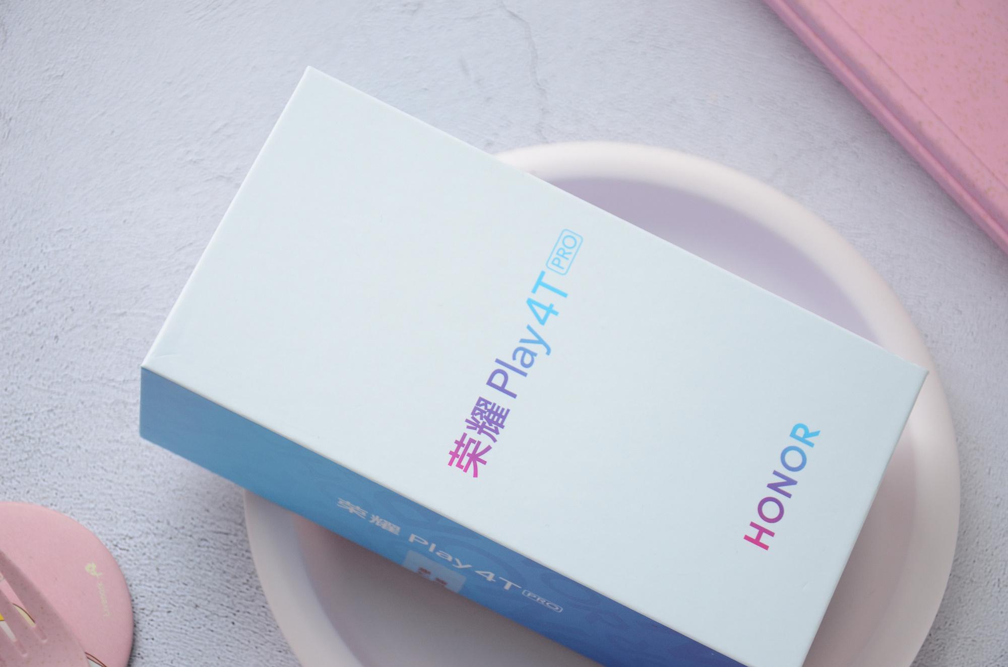 OLED屏幕指纹，7.75mm纤薄设计，荣耀Play4T Pro评测