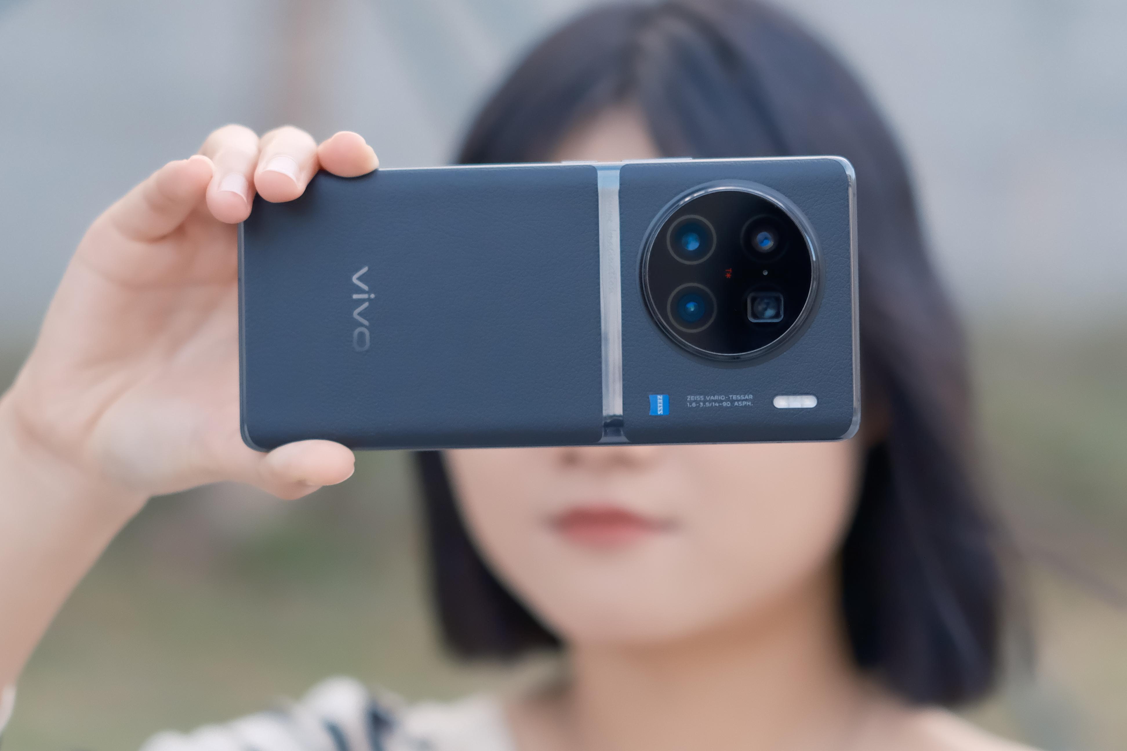 小米、OPPO、vivo三大拍照旗舰横评，谁才是影像之王？