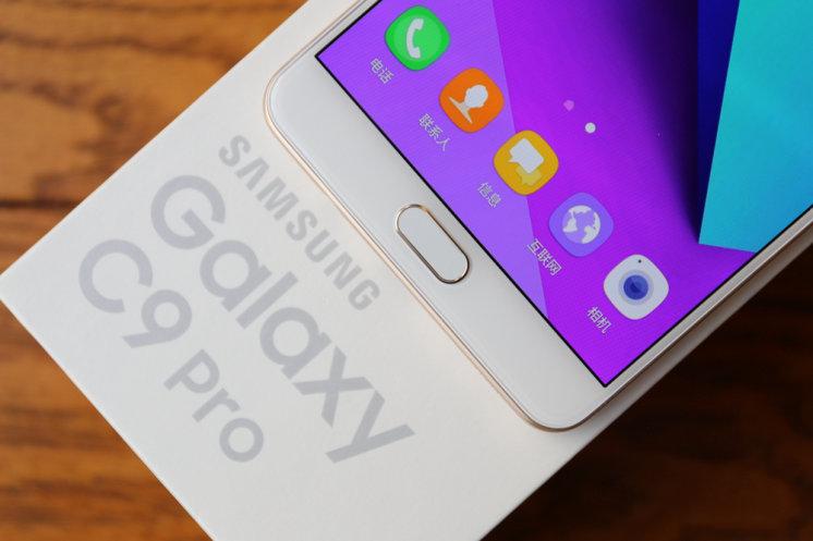 三星C9 Pro上手体验：三星金属外壳下蕴含着一颗中国心！