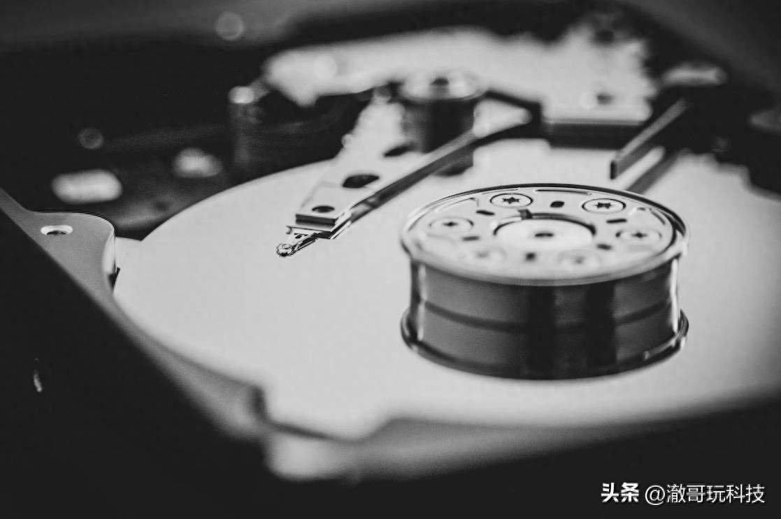 机械硬盘还值不值得买?看完这3个理由,你心里就有答案